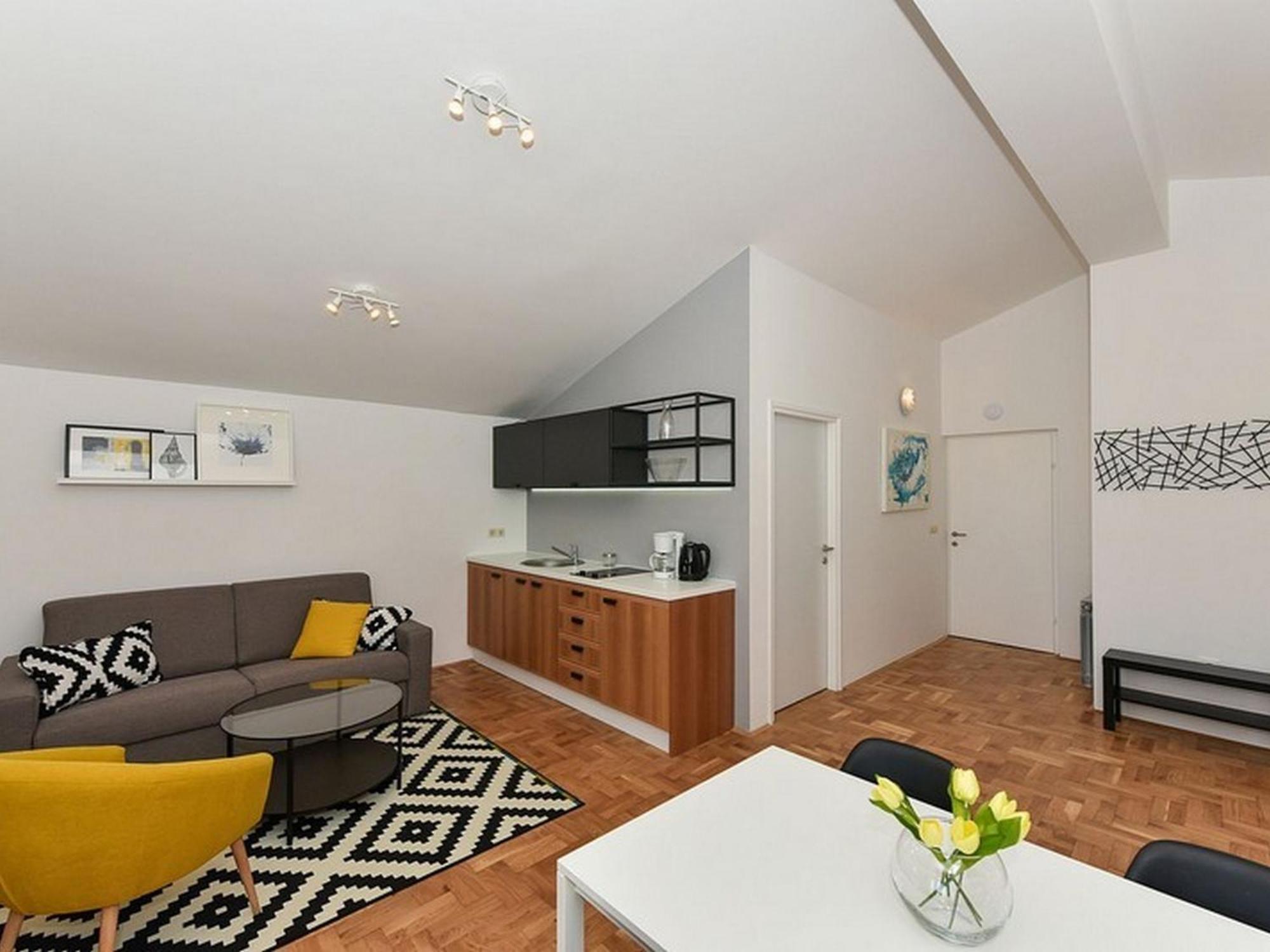 Mediterraneo Garden Apartments بيتريتْشاني الغرفة الصورة