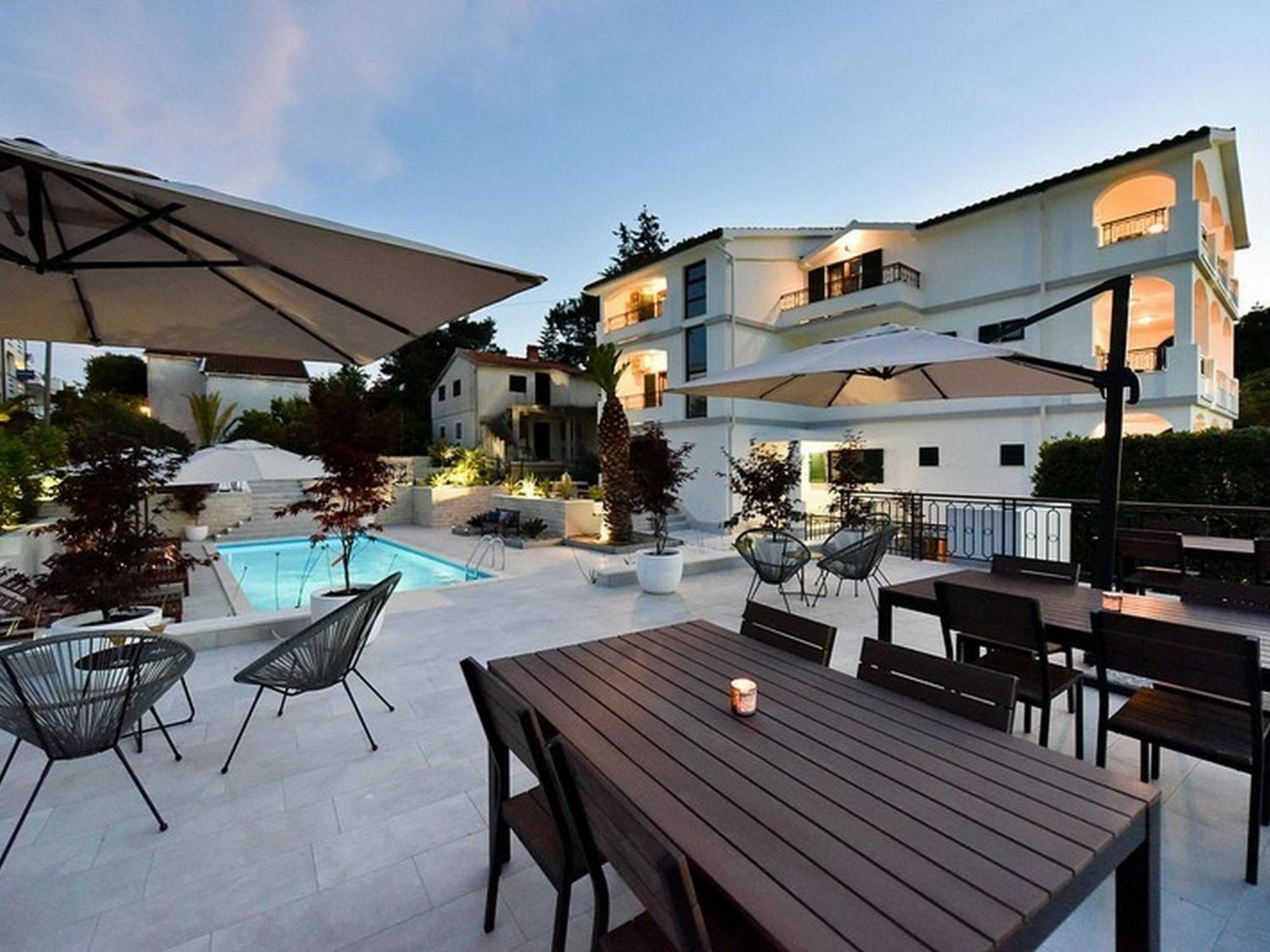 Mediterraneo Garden Apartments بيتريتْشاني الغرفة الصورة