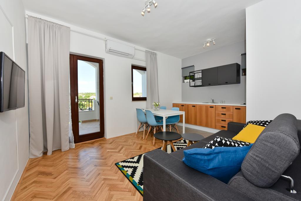 Mediterraneo Garden Apartments بيتريتْشاني المظهر الخارجي الصورة