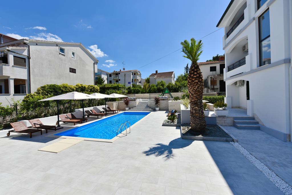 Mediterraneo Garden Apartments بيتريتْشاني المظهر الخارجي الصورة