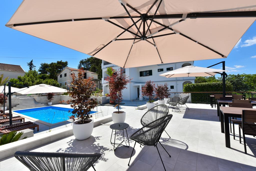 Mediterraneo Garden Apartments بيتريتْشاني المظهر الخارجي الصورة