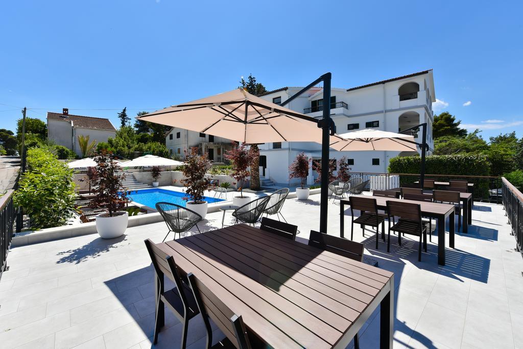 Mediterraneo Garden Apartments بيتريتْشاني المظهر الخارجي الصورة
